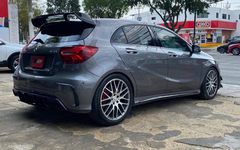 Mercedes Benz