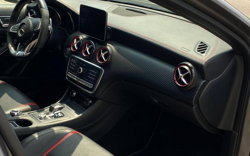 Mercedes Benz