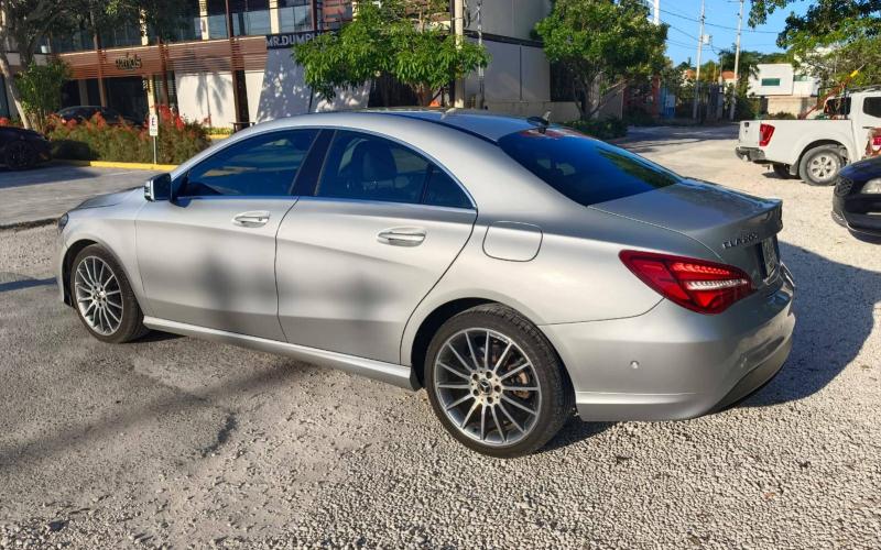 Mercedes Benz