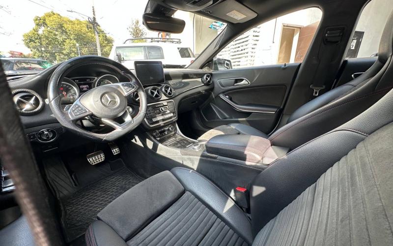 Mercedes Benz