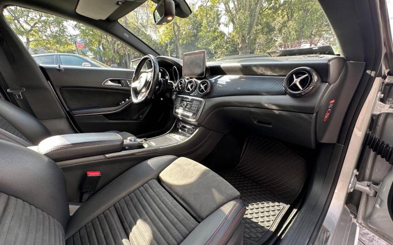 Mercedes Benz