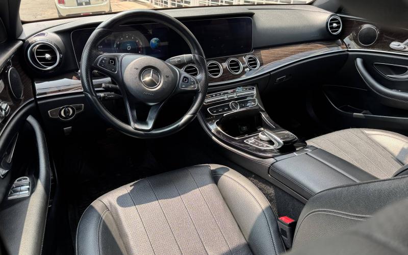 Mercedes Benz