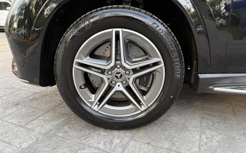 Mercedes Benz