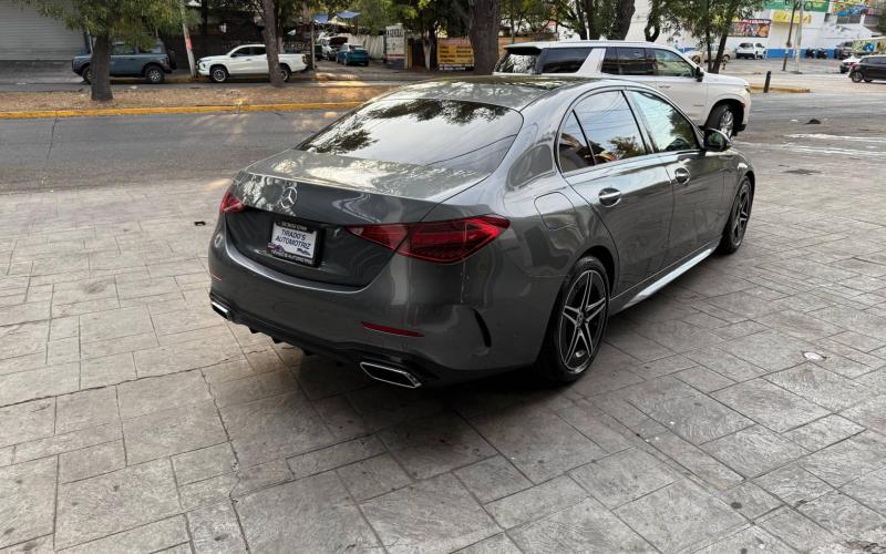 Mercedes Benz