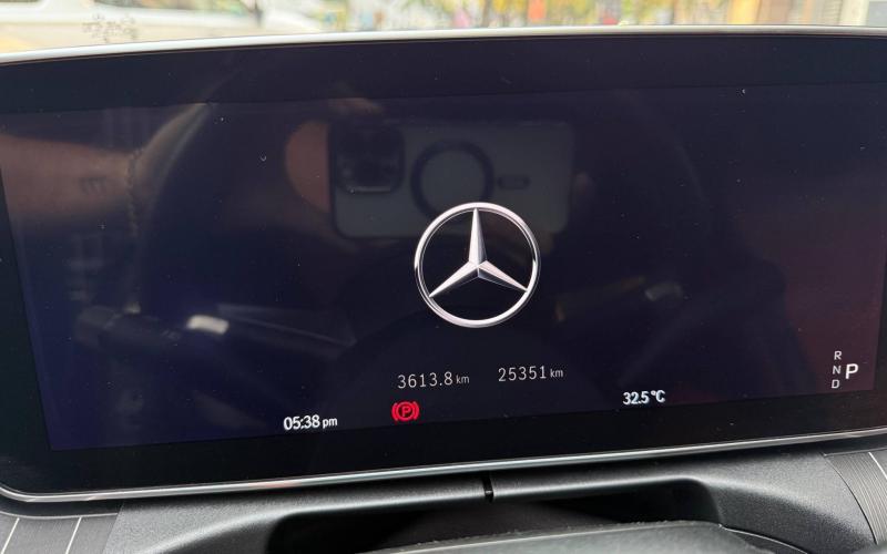 Mercedes Benz
