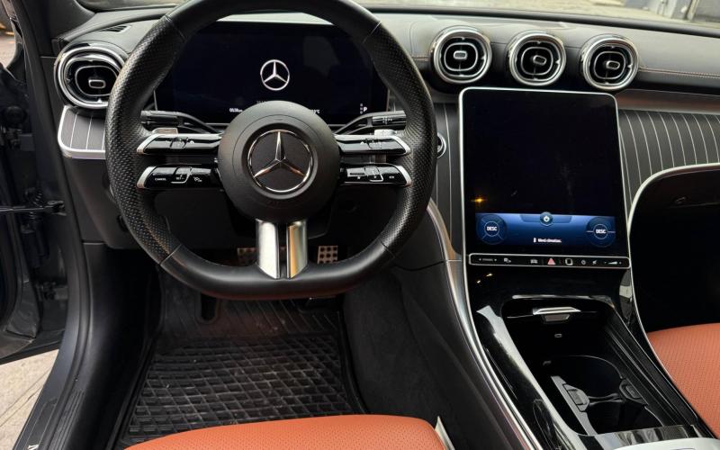 Mercedes Benz