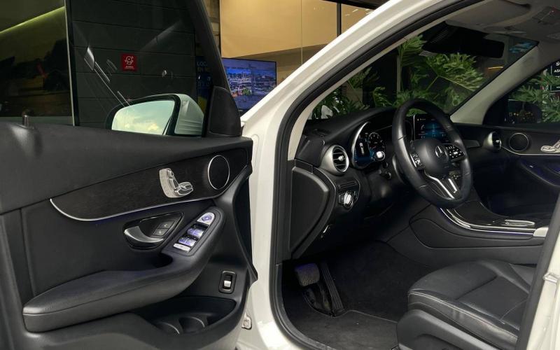 Mercedes Benz