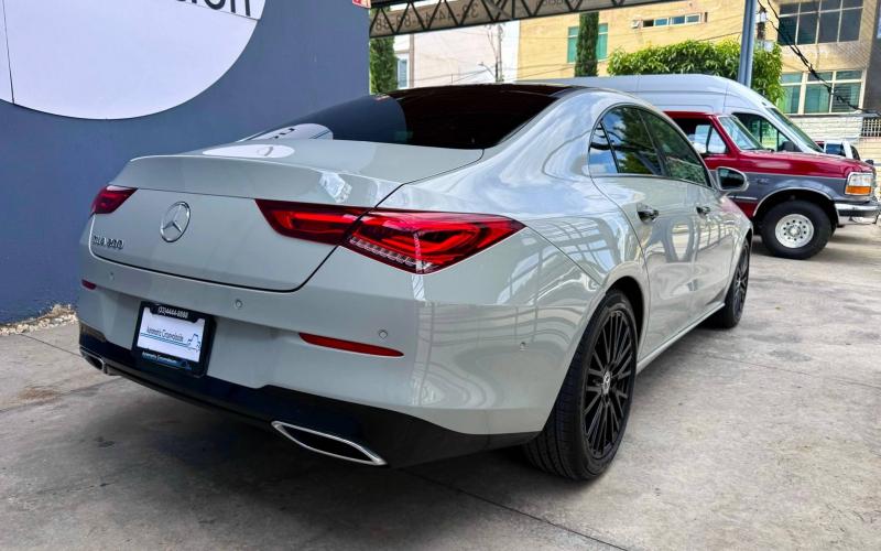 Mercedes Benz