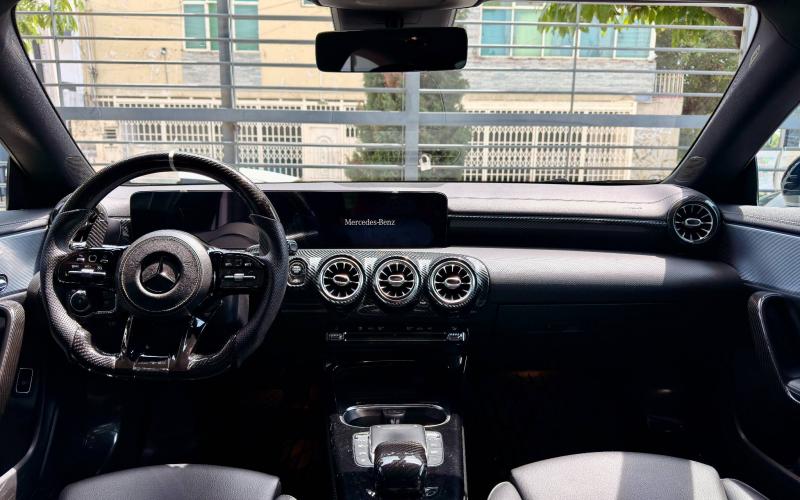 Mercedes Benz