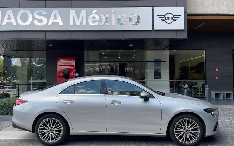 Mercedes Benz
