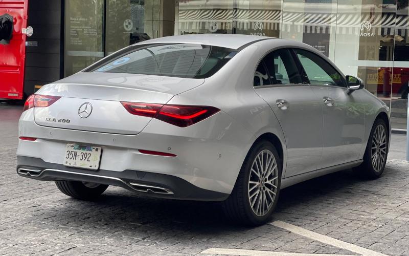 Mercedes Benz