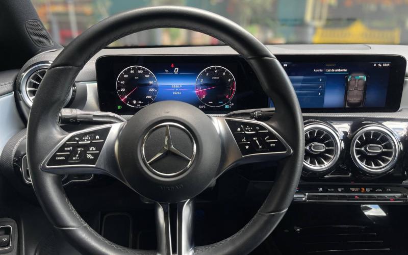 Mercedes Benz