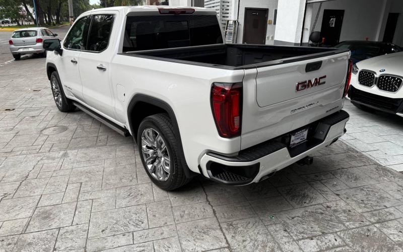 GMC