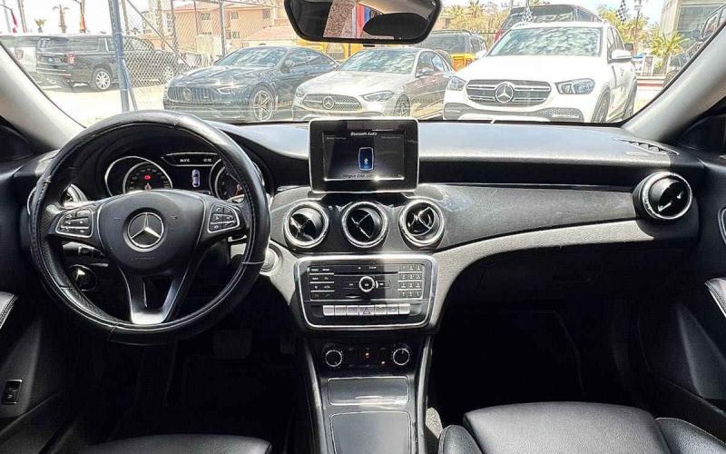 Mercedes Benz