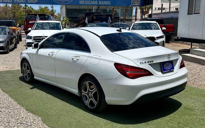Mercedes Benz