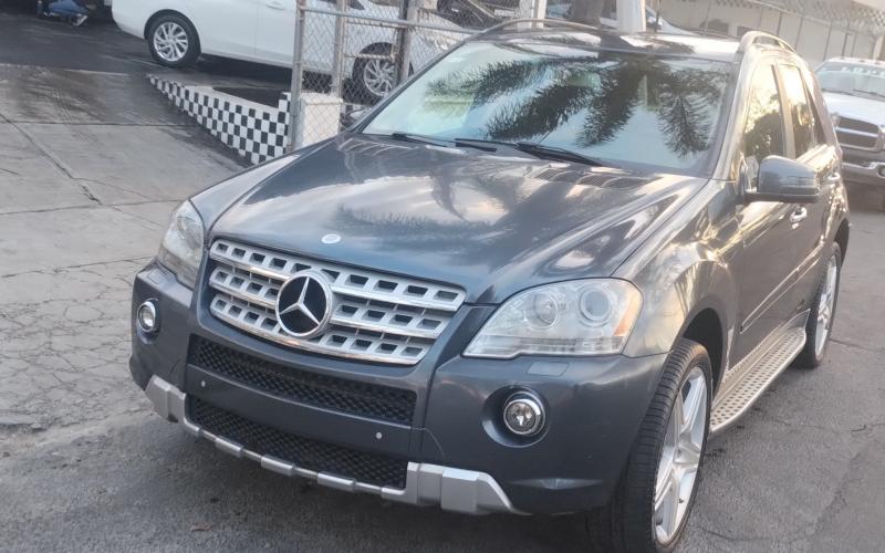 Mercedes Benz