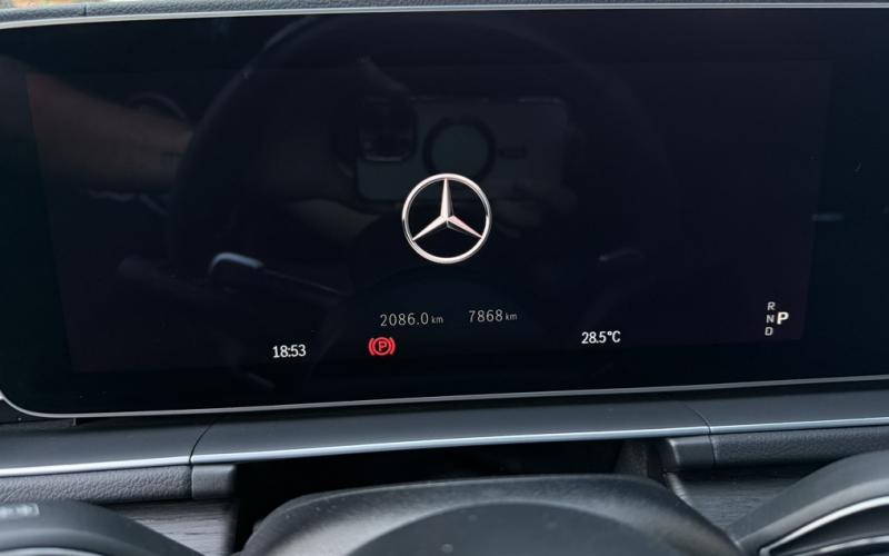Mercedes Benz