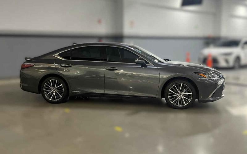 Lexus