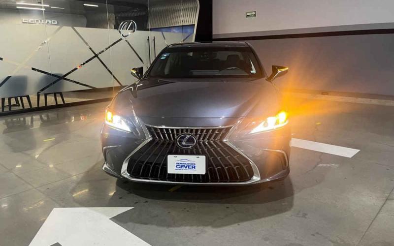 Lexus