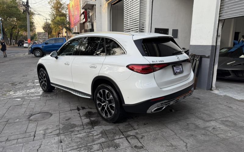 Mercedes Benz