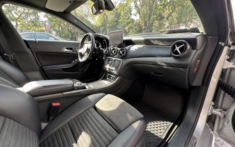 Mercedes Benz