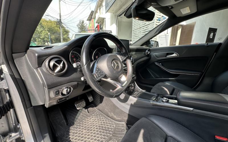 Mercedes Benz