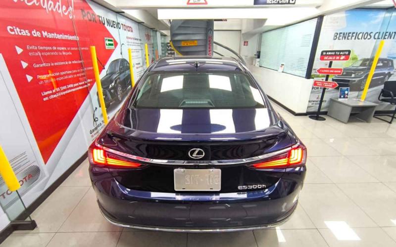 Lexus