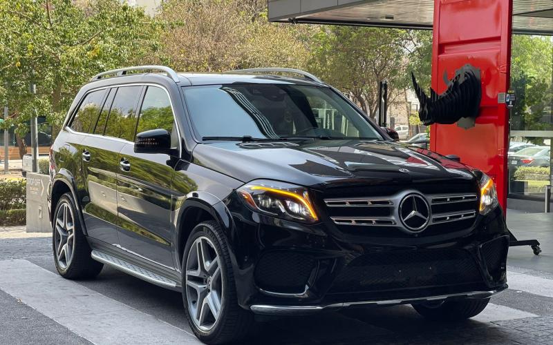 Mercedes Benz
