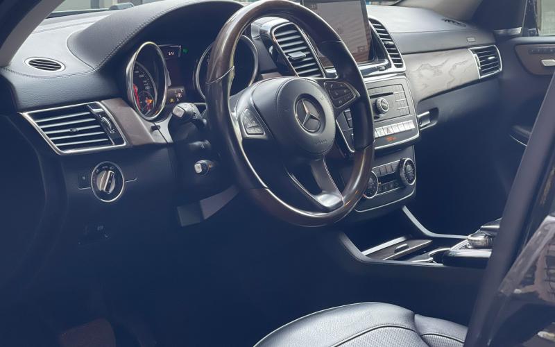 Mercedes Benz