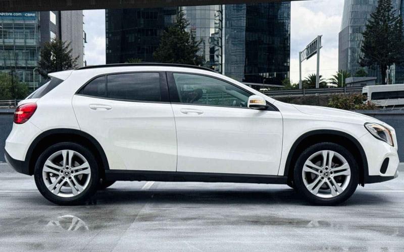 Mercedes Benz