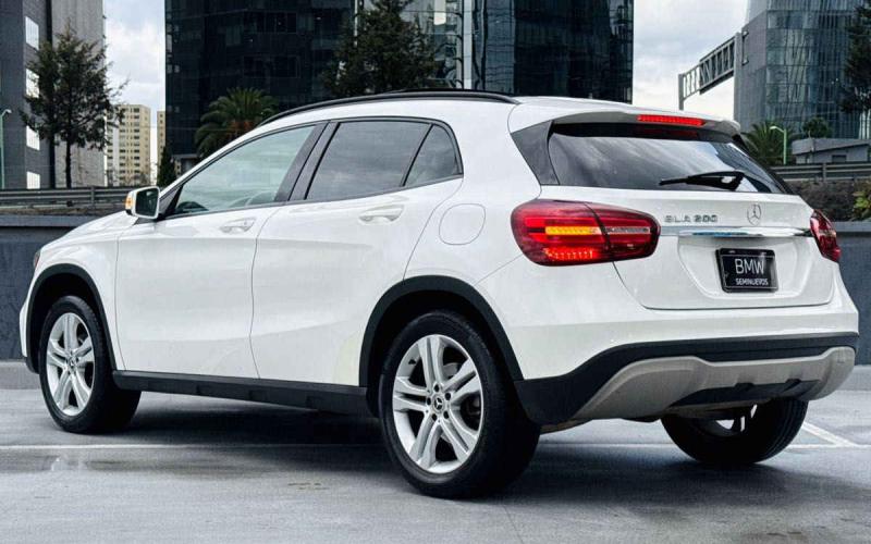 Mercedes Benz