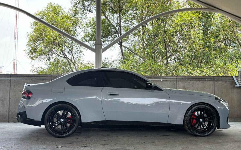 BMW