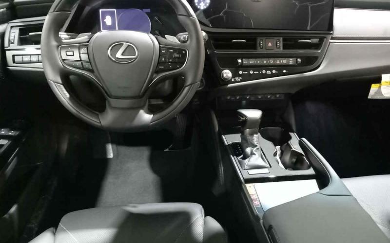 Lexus