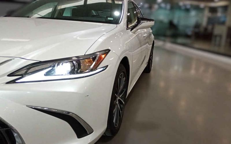 Lexus