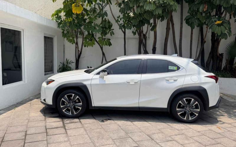 Lexus