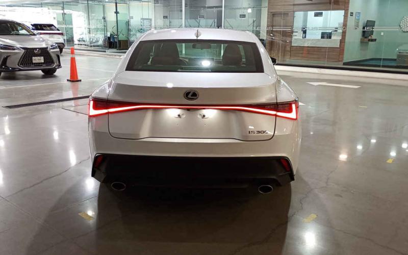 Lexus