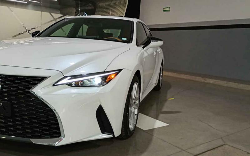 Lexus