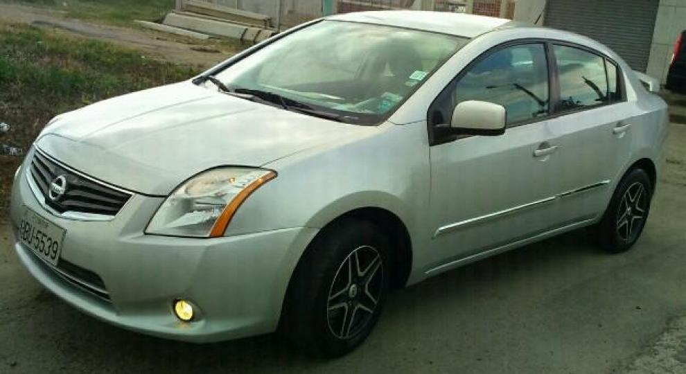 Autos nissan sentra ecuador #5