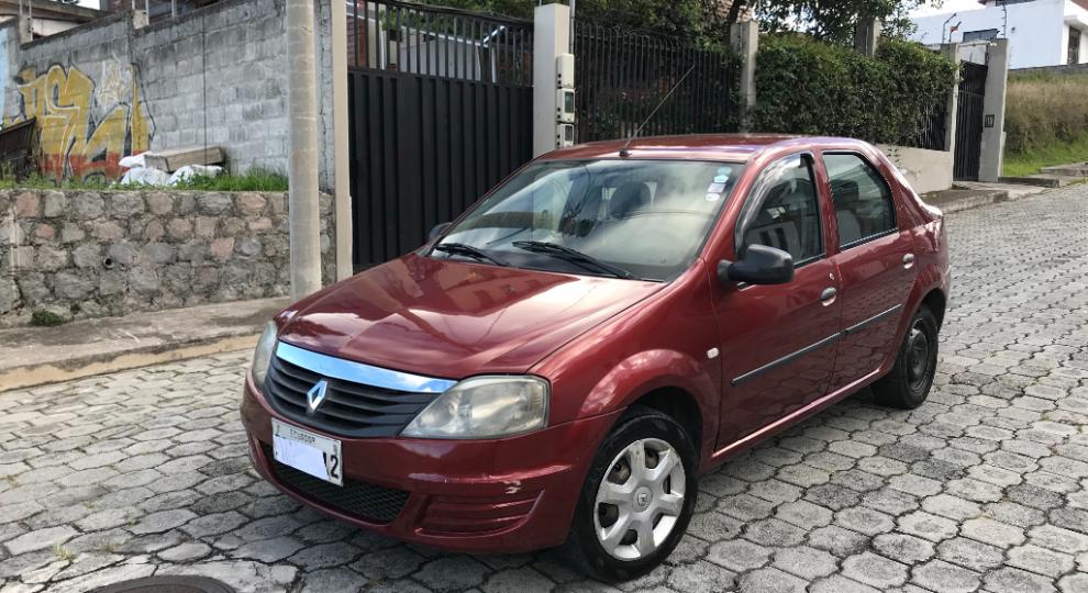 Renault logan 2012 года