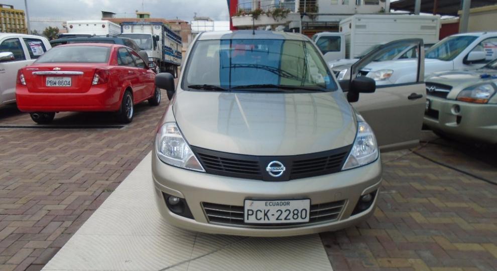 Nissan en ecuador ambato #8