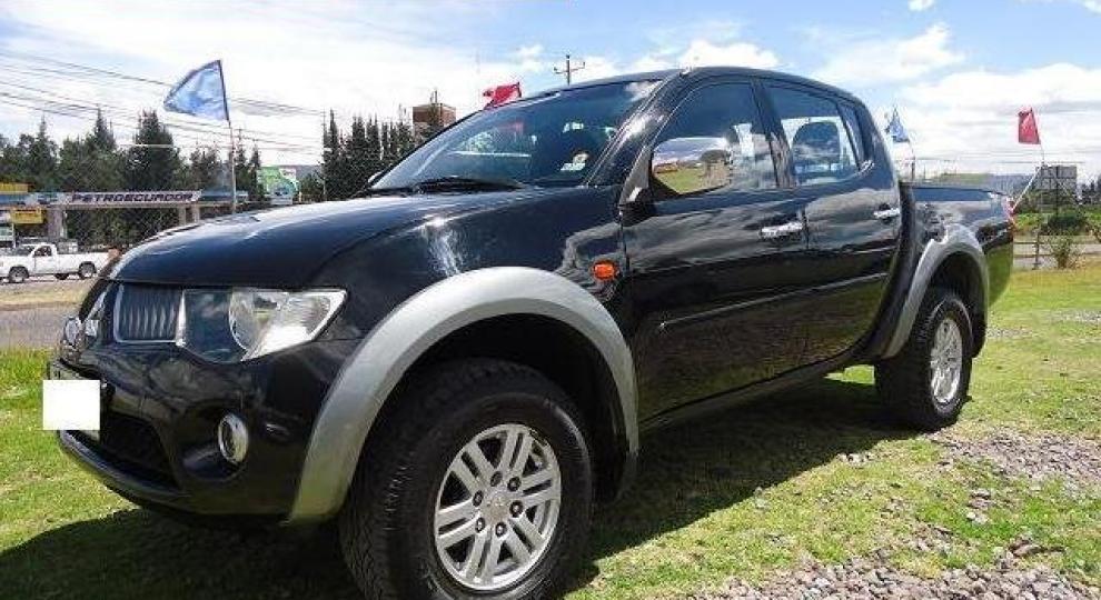 Mitsubishi l200 2009