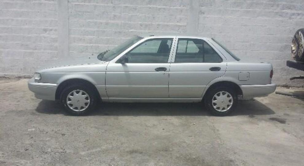 Nissan sentra ecuador usado #2