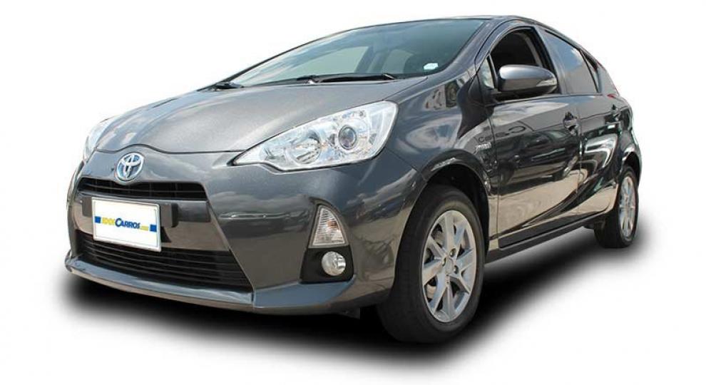 precio de toyota prius c en ecuador #3