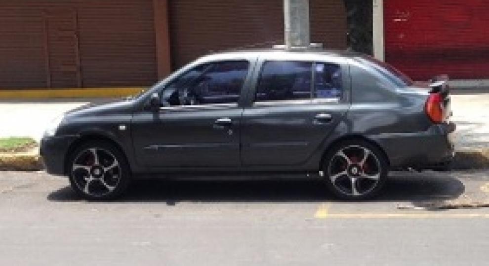 Nissan Platina 2004 Sedán en Tlalpan, Distrito Federal ... Nissan Platina 2004 Sedán en Tlalpan, Distrito Federal ...